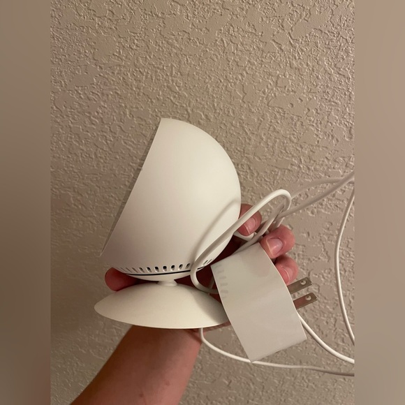 Amazon Echo Spot - White - Picture 3 of 10